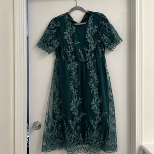 Blue midi embroidered dress. Size L